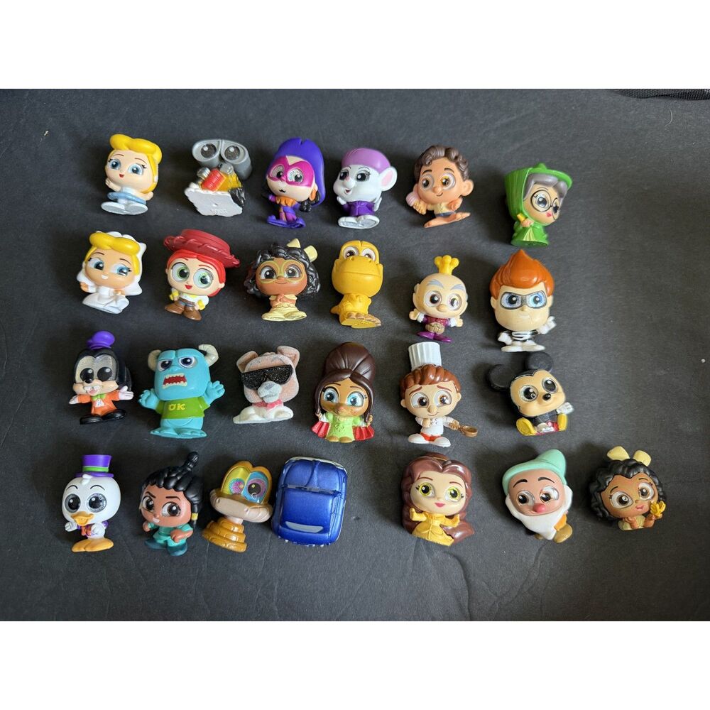 Disney Doorables Lot of 25 Mini Figures, Mixed Character Bundle